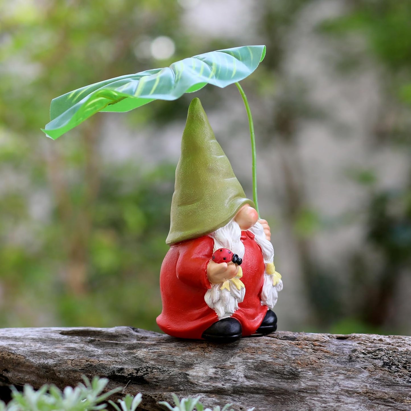 Garden Female Gnome Statue Decoration with Leaf Umbrella, 7.5” Figurine Ornament for Indoor Outdoor Home Patio Yard Lawn, for Gnome Lovers & Garden Enthusiasts,Mom,Women