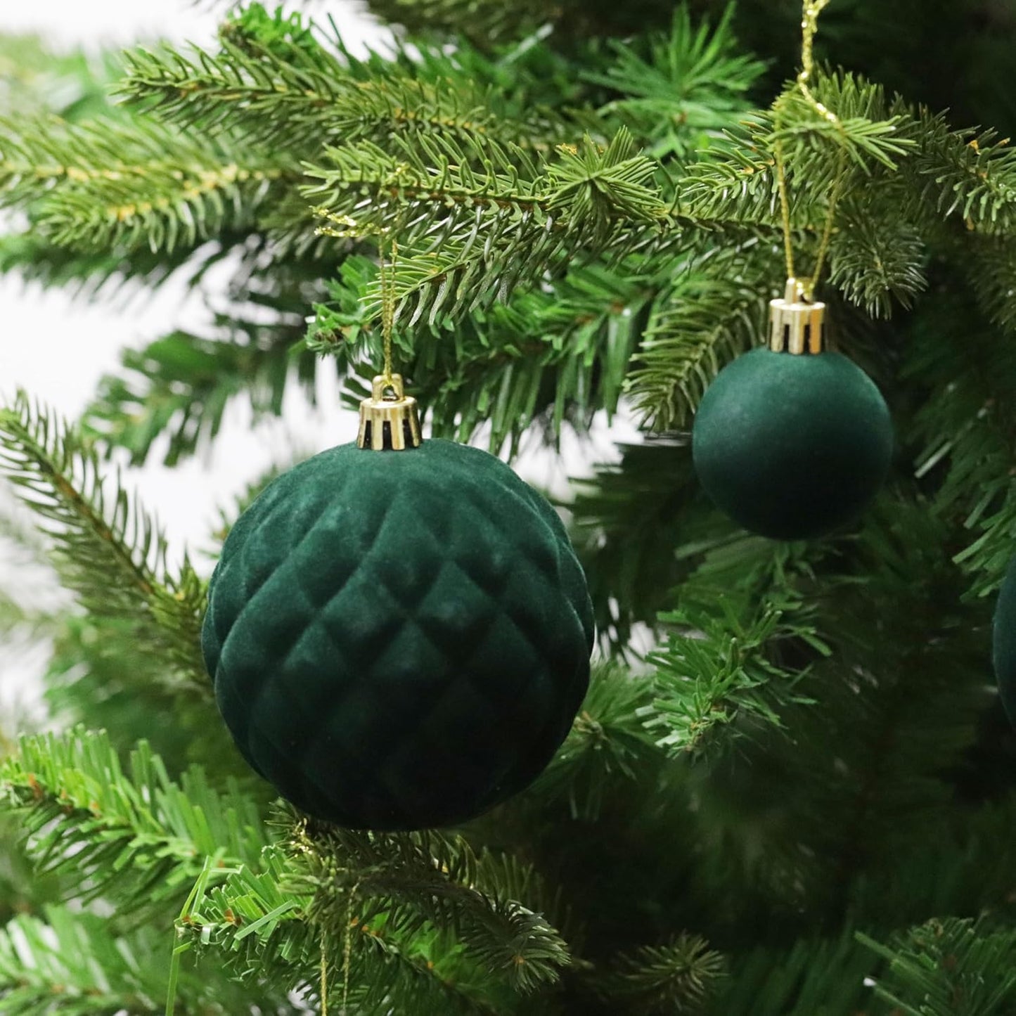 Senjie 2025 Velvet Christmas Ball Ornaments Sets 63pcs Bulk Flocked Christmas Ornaments Assortment Decor for Xmas Deep Green