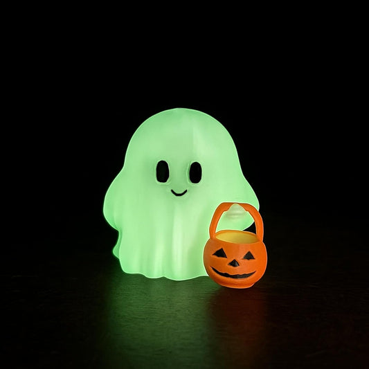 Halloween Decor Fluorescence Ghost Figurines Carrying Pumpkins – Mini Cute Resin Spooky Table Statue Halloween Festive Decoration for Holiday Bookshelf Terrace Bedroom Indoor Home Tabletop Gifts