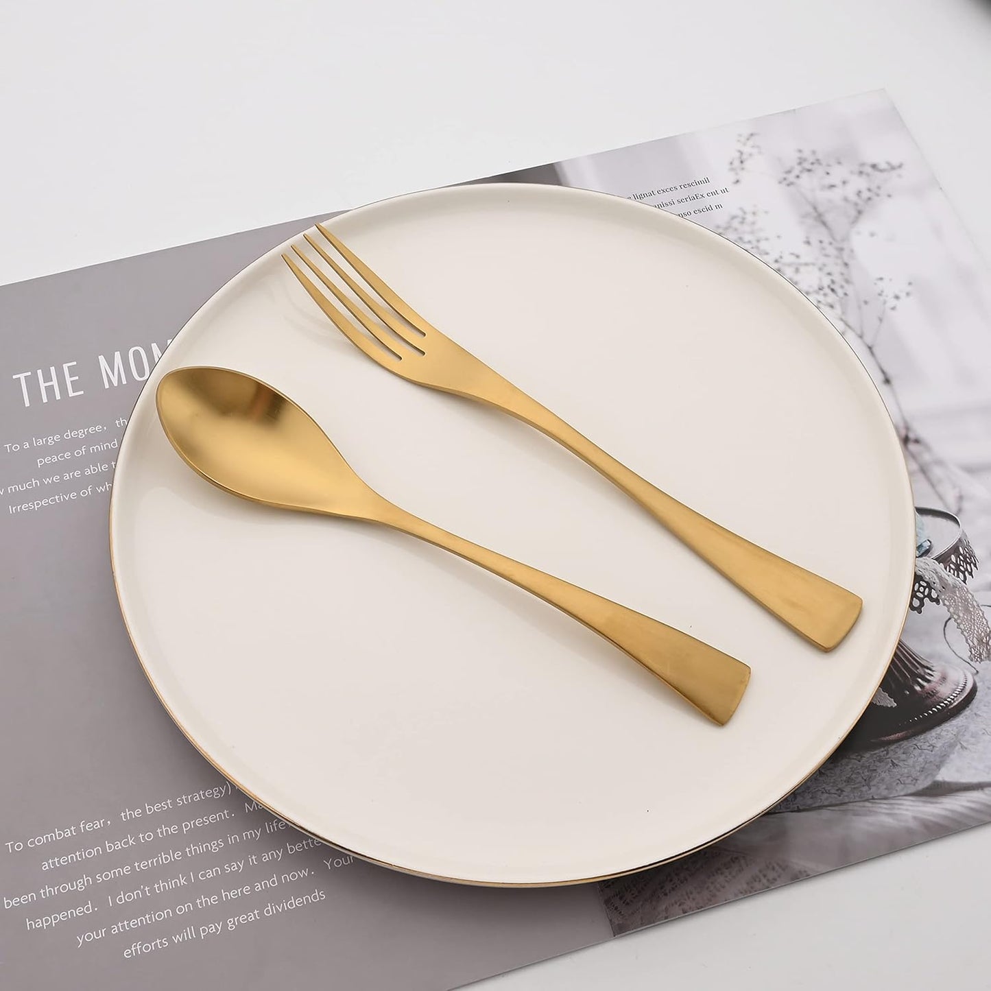 Golden Silverware Set, 24 Pieces Stainless Steel Eating Utensil Set with Gift Box, Include Knife, Forks and Spoons, Matte Polished Flatware Set for 4, Dishwasher Safe, Gold