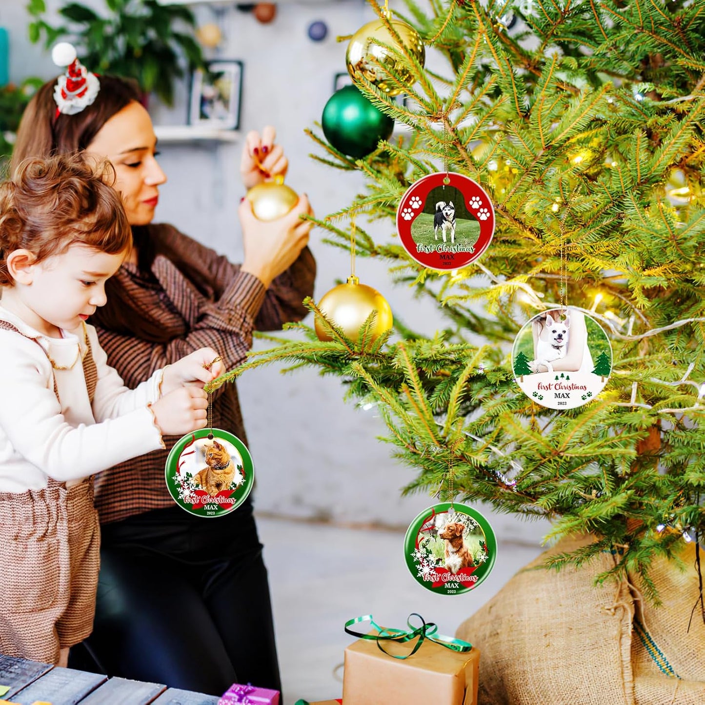 Valyria Personalized Christmas Ornament 2025 Custom Pet Memorial Gifts Photo Ornament Dog Cat First Christmas Ornaments Customized Xmas Tree Decorations Keepsake Gift for Dog Lovers, Pet Lovers