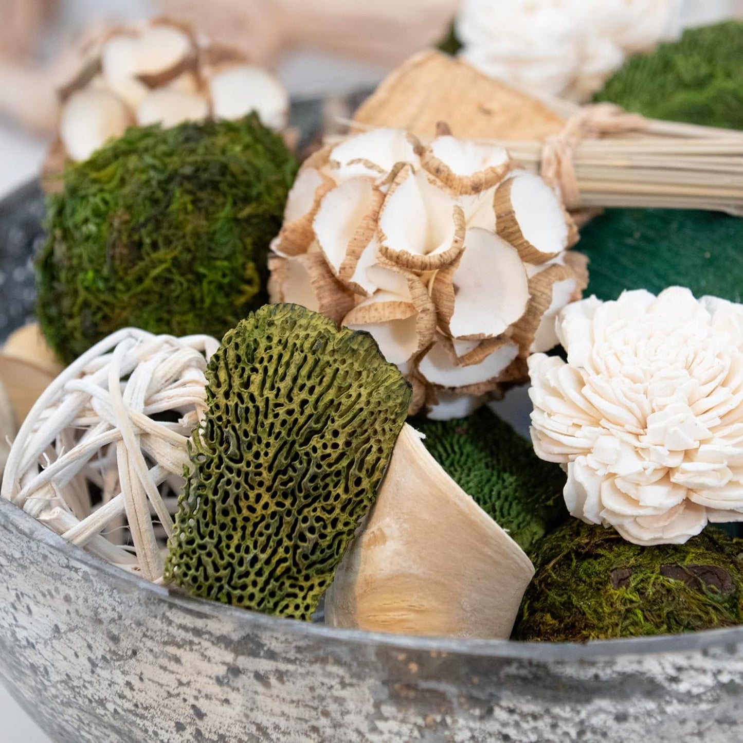 ANDALUCA Decorative Moss Balls Natural Bowl Filler Home Decor (Green Moss)